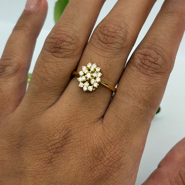 Superbe Bague Marguerite en Or Jaune 18K - Taille 54 - 3.95G