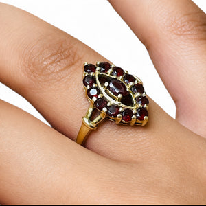 Baguette en or jaune 18 carats avec grenats