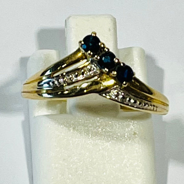 Bague en Or 18K avec 3 Saphirs - T54 - 1.29gr