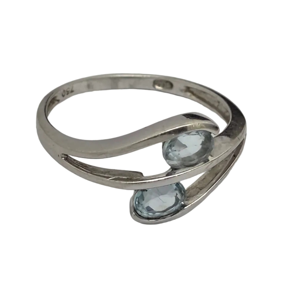 Bague en Or Gris 18K avec  topazes