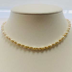 Collier Ras du Cou en Or Jaune 18K avec Perles