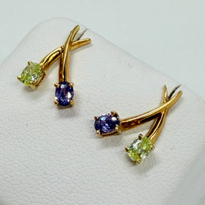 Boucles d'oreilles en or jaune 18k avec  Améthyste