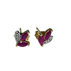 Boucles d'oreilles en or jaune avec pierre grenat