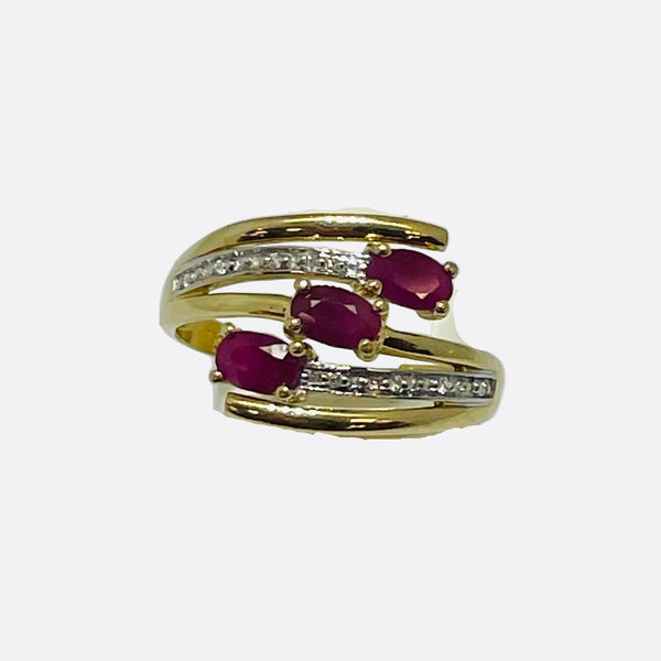 Bague en Or jaune 18K - 3 Rubis- Taille 53 - 3g
