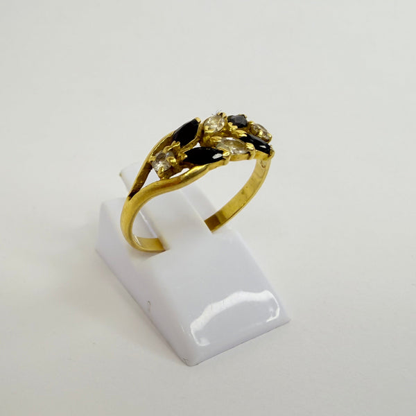 Bagues Or Jaune 18K avec Diamants et Saphir - 2.36 Grs