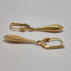 Boucles d'oreilles en or jaune 18 carats Poids -2.15 Grs