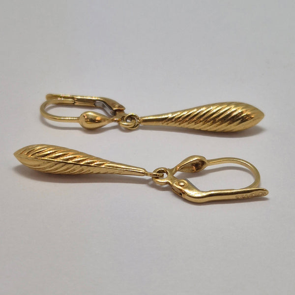 Boucles d'oreilles en or jaune 18 carats Poids -2.15 Grs