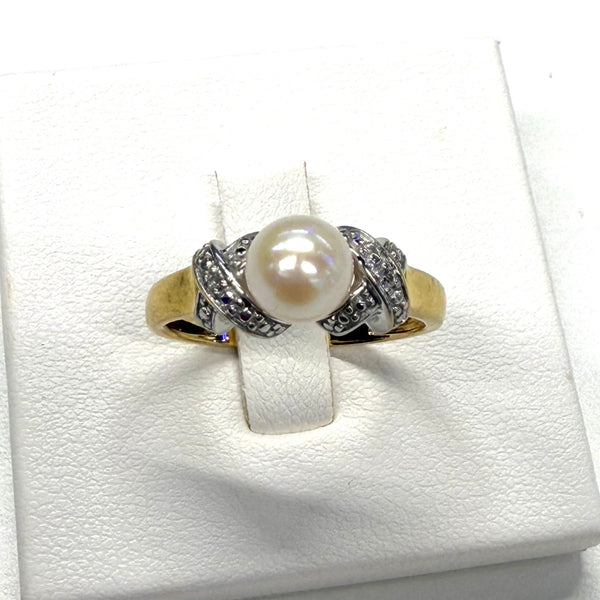 Bague perle d'eau douce et diamants en or 18k