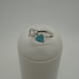 Bague en Or blanc 18K avec spinelle bleu