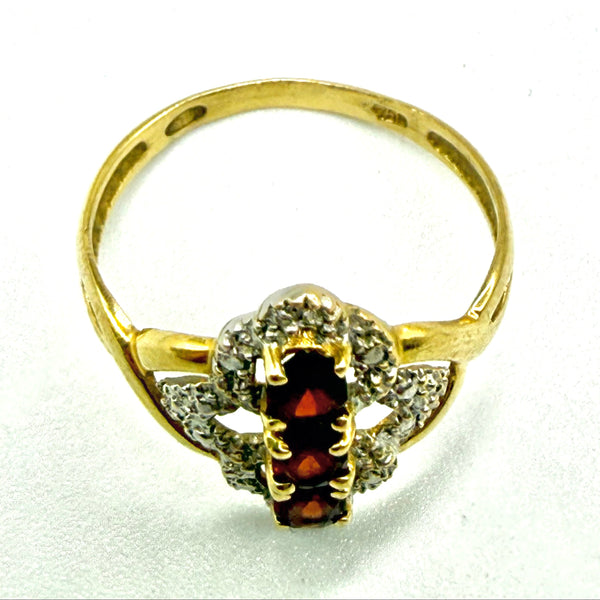 Bague Marquise en Or Jaune et Blanc 18 K- 2.22 G