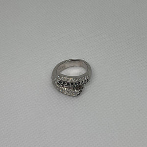 Bague Or Blanc 18K avec Diamants Noirs/Blancs