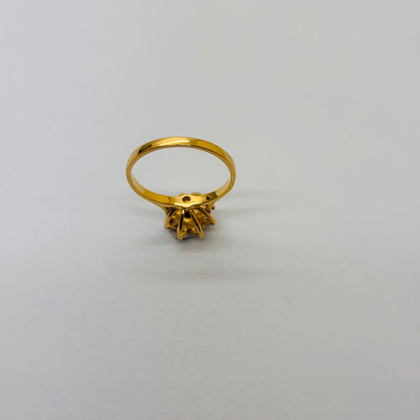 Bague Marguerite en Or Jaune 18 Carats avec Emeraude - 3.39 Grs
