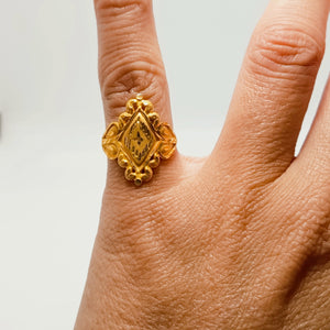 Bague Ancienne en Or Jaune 21 carats
