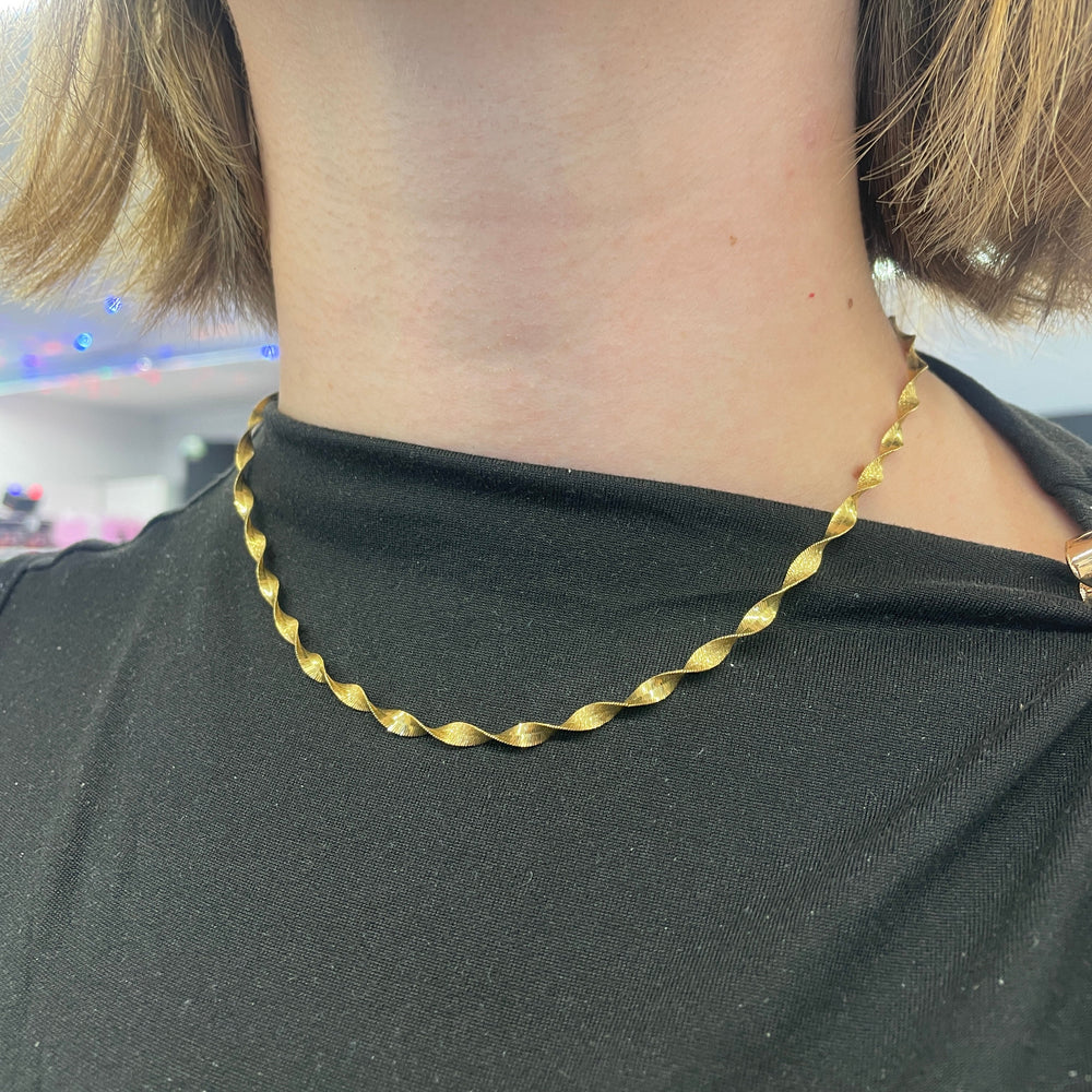 Collier Princesse en Or Jaune 18K  6.02 Grs