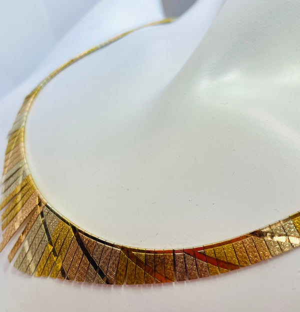 Collier Princesse en Or Jaune, Or Gris et Or Rose 18K Poids - 30.41 Grs