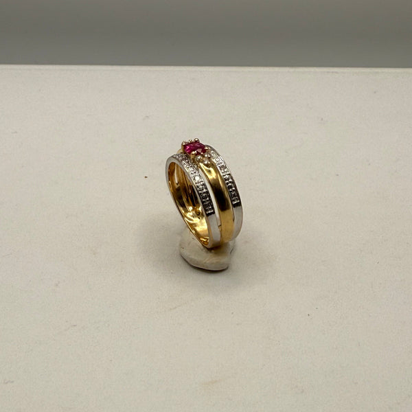Bague en Or Jaune, Or Blanc 18K avec Diamants et Rubis 3.89 Grs Taille 54