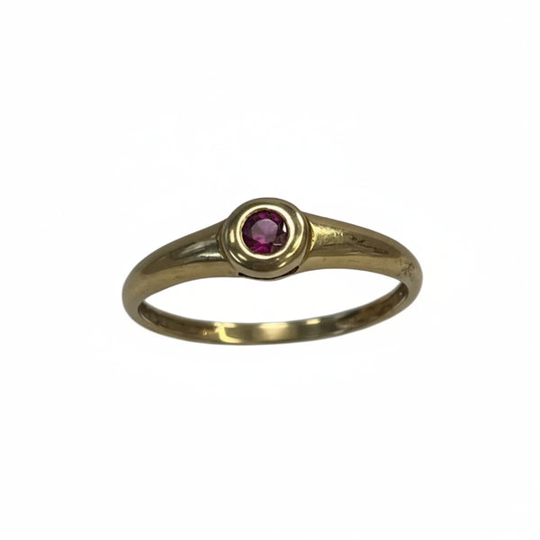 Bague en Or Jaune 18k avec pierre rouge