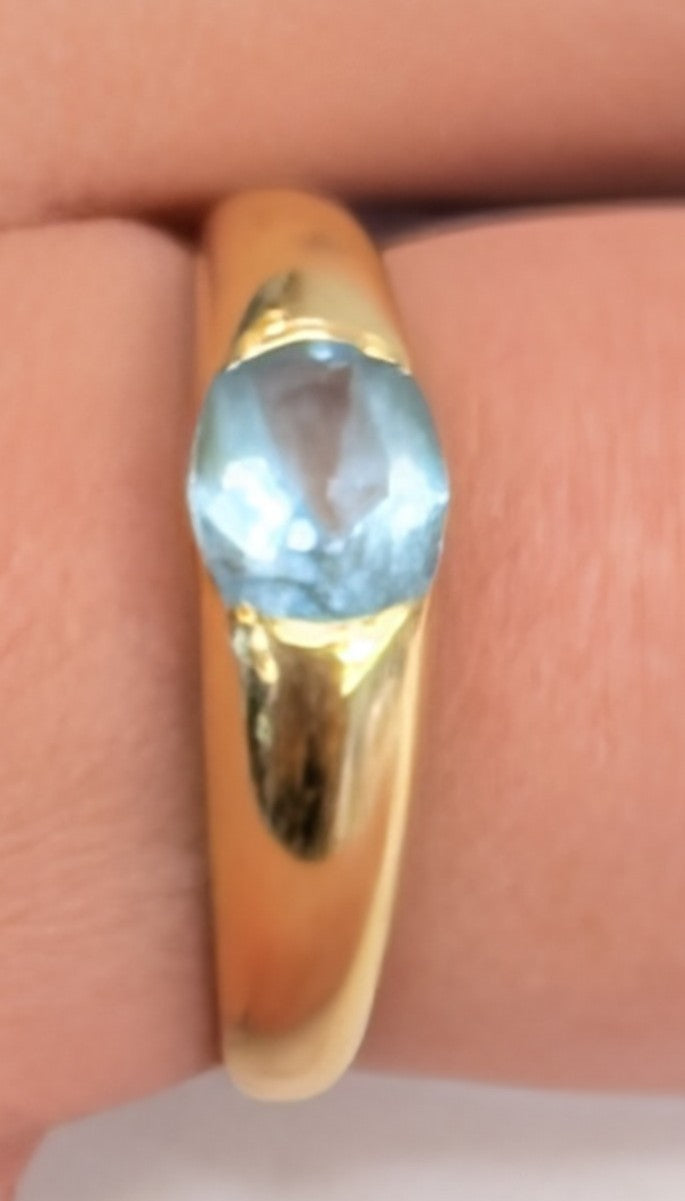 Bague en Or Jaune 18K avec Aigue Marine 2.37 Grs - Taille  52.5