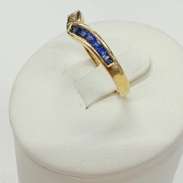 Bague en Or Jaune 18 K avec Diamants et Saphir