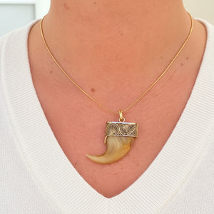 Pendentif griffe de tigre en or jaune 14 K