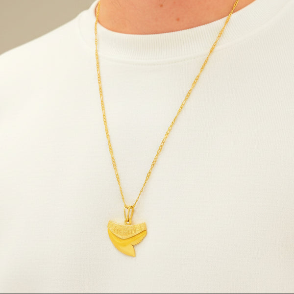 Pendentif Dent de Requin en Or Jaune 18K - 8.08Grs