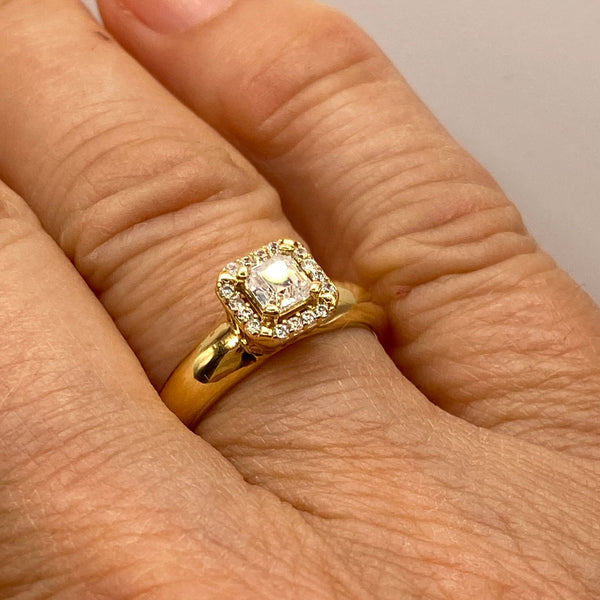 Bague en Or Jaune et Oxyde de Zirconium 18k