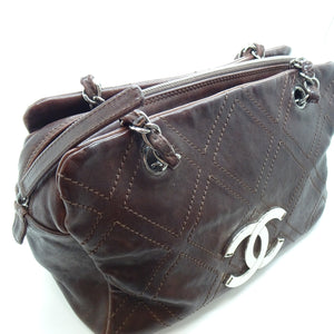Sac à main Chanel Wild Stitch marron en cuir veau 2005
