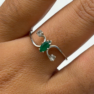 Bague empierrée en Or Gris 18 K