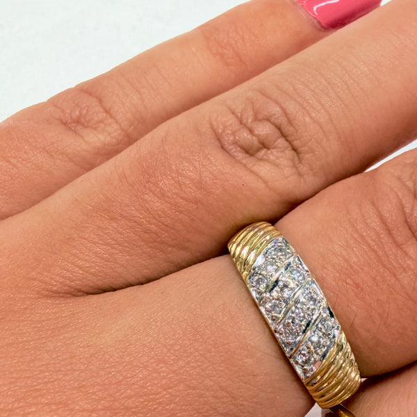 Bague empierrée en Or Jaune & Blanc 18k