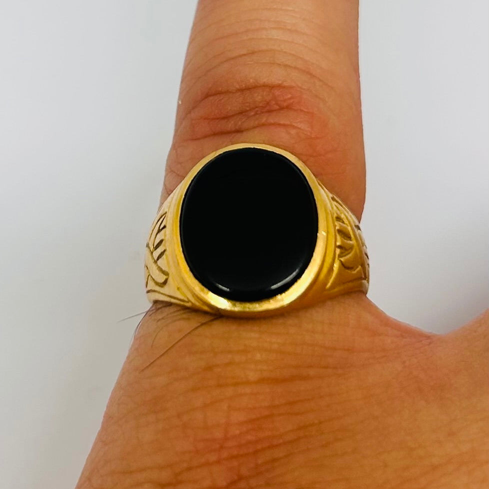 Chevalière homme en or jaune 18 carats avec Onyx
