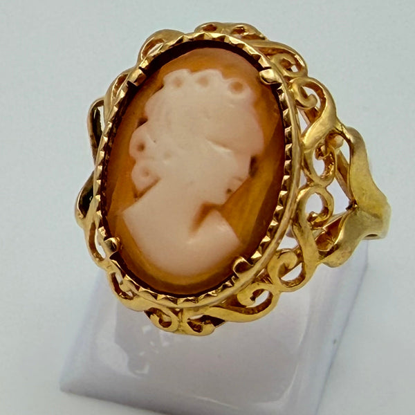 Camée en or jaune 18 carats, taille 51 Poids - 3.19 Grs