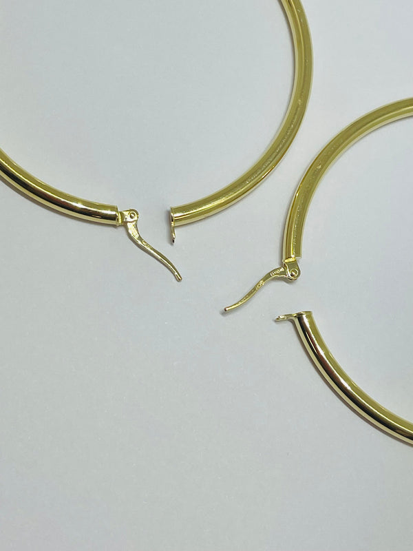 Boucles d'oreilles créoles en or 18K - 5.13 G