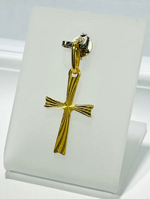 Pendentif en Or Jaune 18K -  0.88 Grs