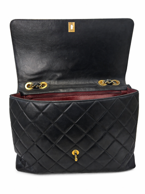 Sac porté épaule Chanel Cuir Noir Maxi Classic Flap Jumbo