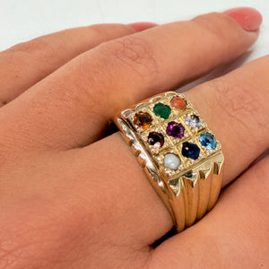 Chevalière en or jaune 18k avec oxydes de Zirconium