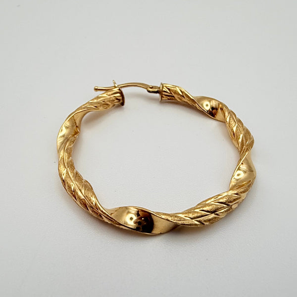 Boucles d'oreilles créoles en or jaune 18K 3.2 Grs