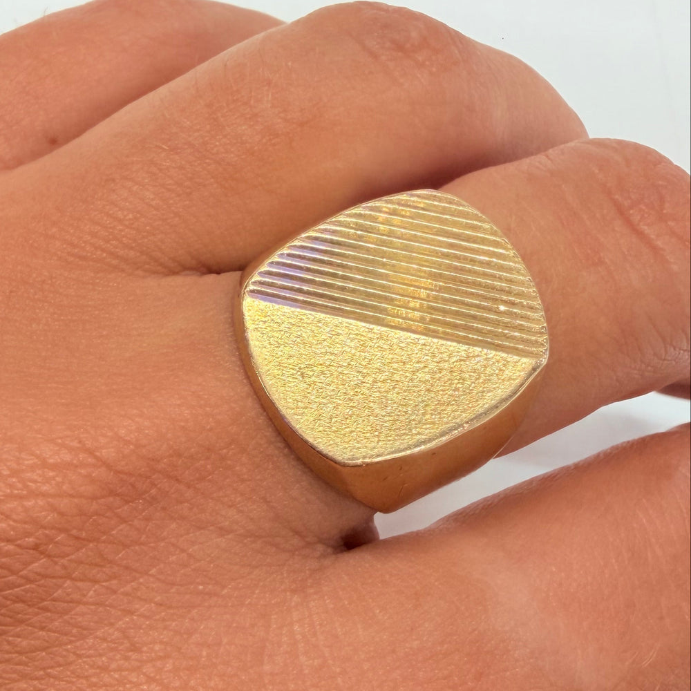 Chevalière en Or Jaune 18K - 5.98Grs - T59
