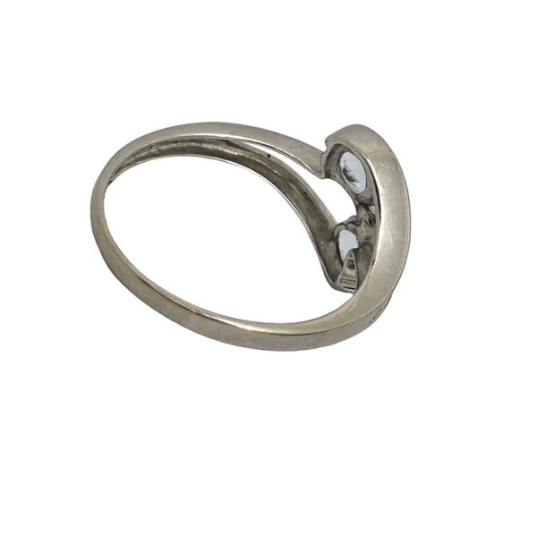 Bague en Or Gris 18K avec  topazes