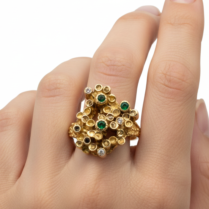 Bague Ancienne en Or Jaune 18K avec Diamants