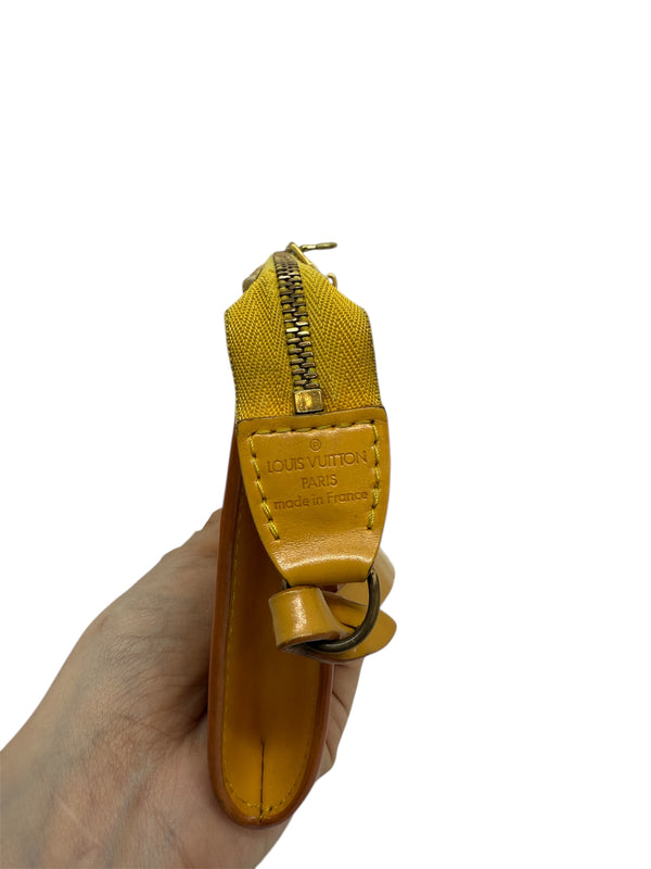 Louis Vuitton Pochette Jaune Élégante et Colorée