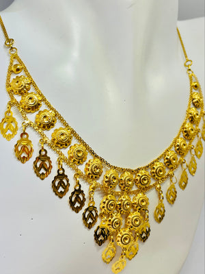 Collier Ras du Cou en Or Jaune 22K - 14.16g