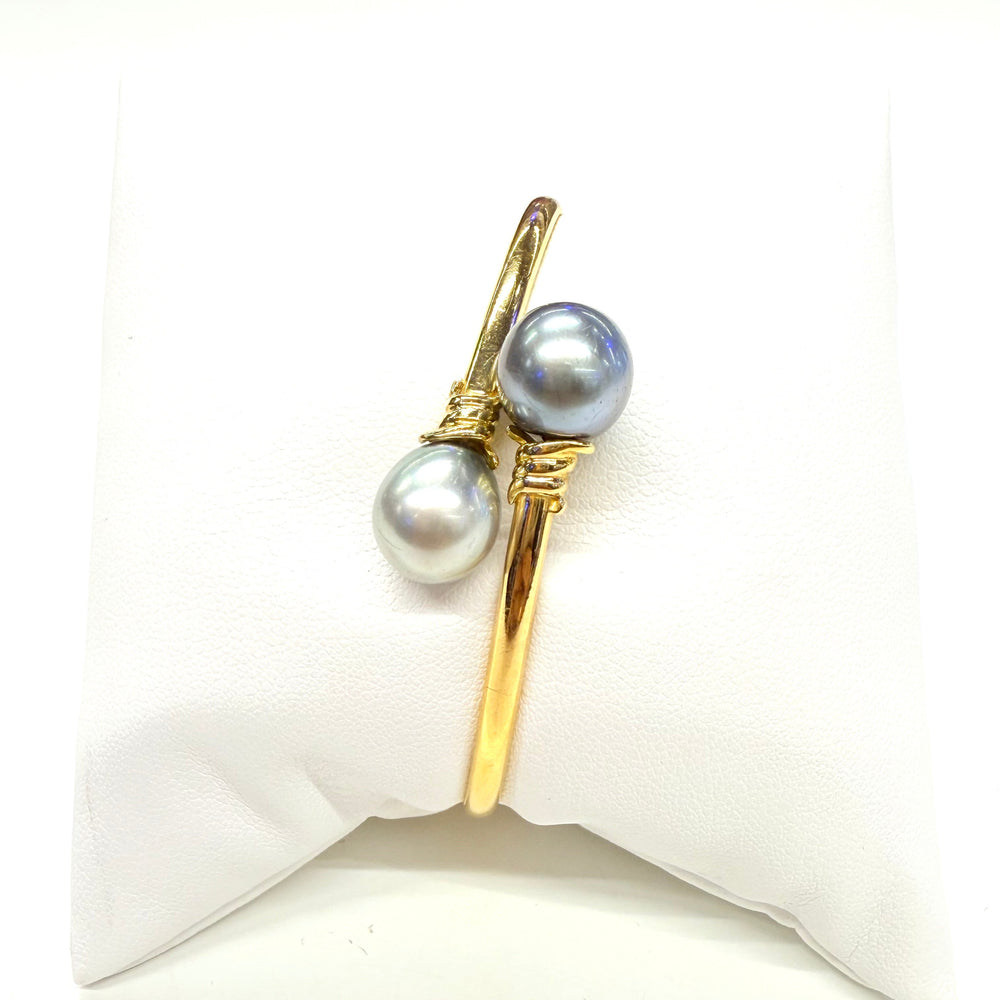 Bracelet jonc en or jaune 18K et perles de Tahiti - 9.20 Grs