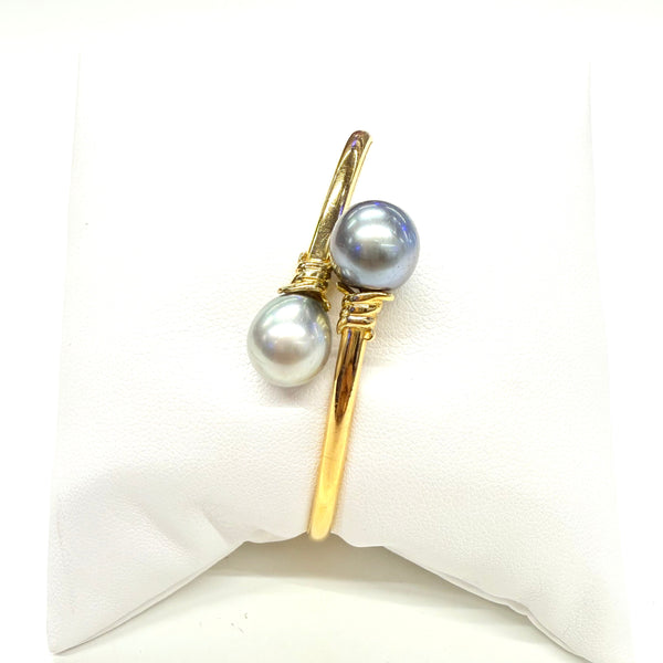 Bracelet jonc en or jaune 18K et perles de Tahiti - 9.20 Grs