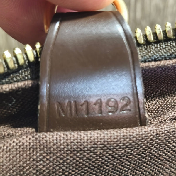 Sac bandoulière LV Shelton en toile Damier marron
