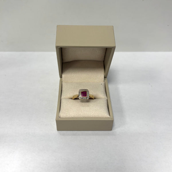 Bague Empierrée en or jaune 18 carats