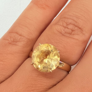 Bague avec Citrine en Or Jaune 18K