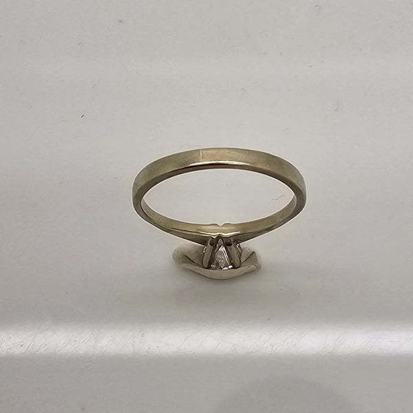 Bague solitaire en or blanc 18K - 2.75 G
