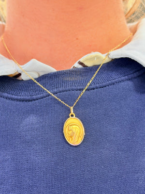Pendentif Or Jaune Vierge - 18 Carats