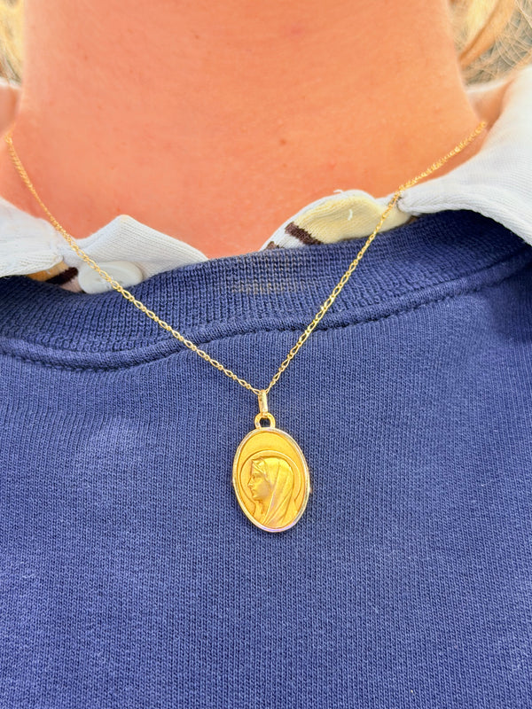 Pendentif Or Jaune Vierge - 18 Carats