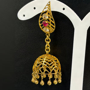 Boucles d'oreilles dormeuses en or jaune 18 K